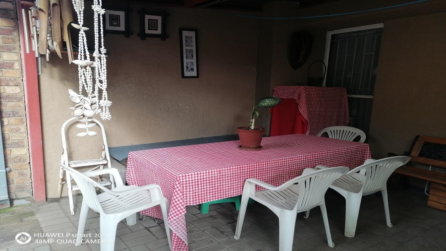 2 Bedroom Property for Sale in Sasolburg Ext 2 Free State